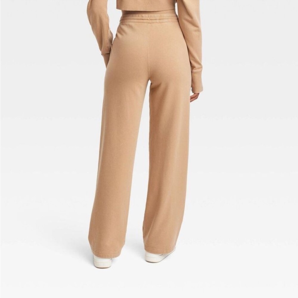 Large Beige Pants - Picture 2 of 3